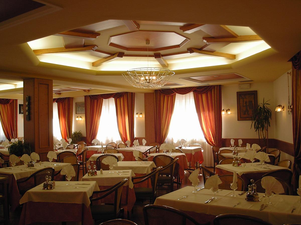 Hotel Eternita Malonno Zewnętrze zdjęcie